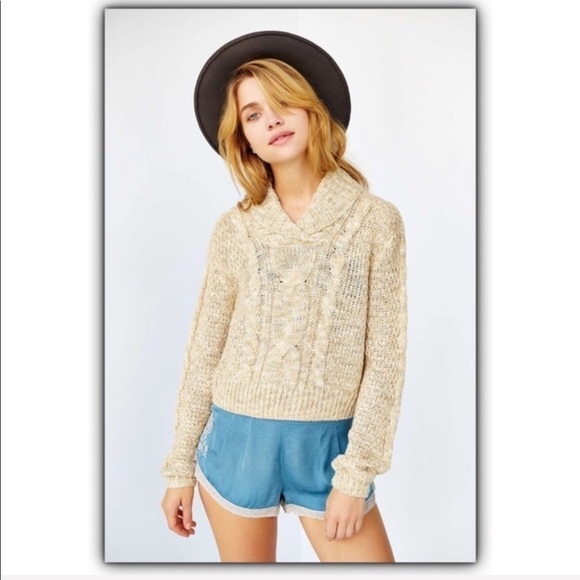 URBAN Outfitters BDG chunky fisherman’s cabled sweater size L - Picture 1 of 3